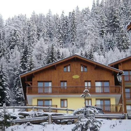 Apartment Bel 4 Pieces Pour 8 Pers, Balcon, A 100m Des Pistes, - Fr-1-265-177 *